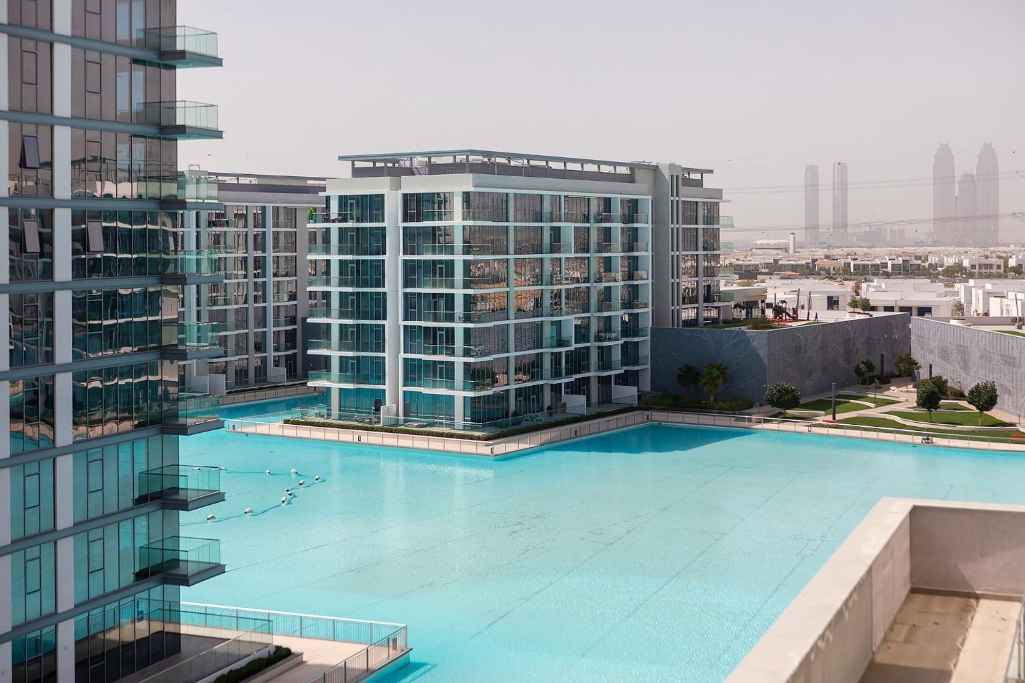 Beautiful 1br In Crystal Lagoon Apartment Dubai