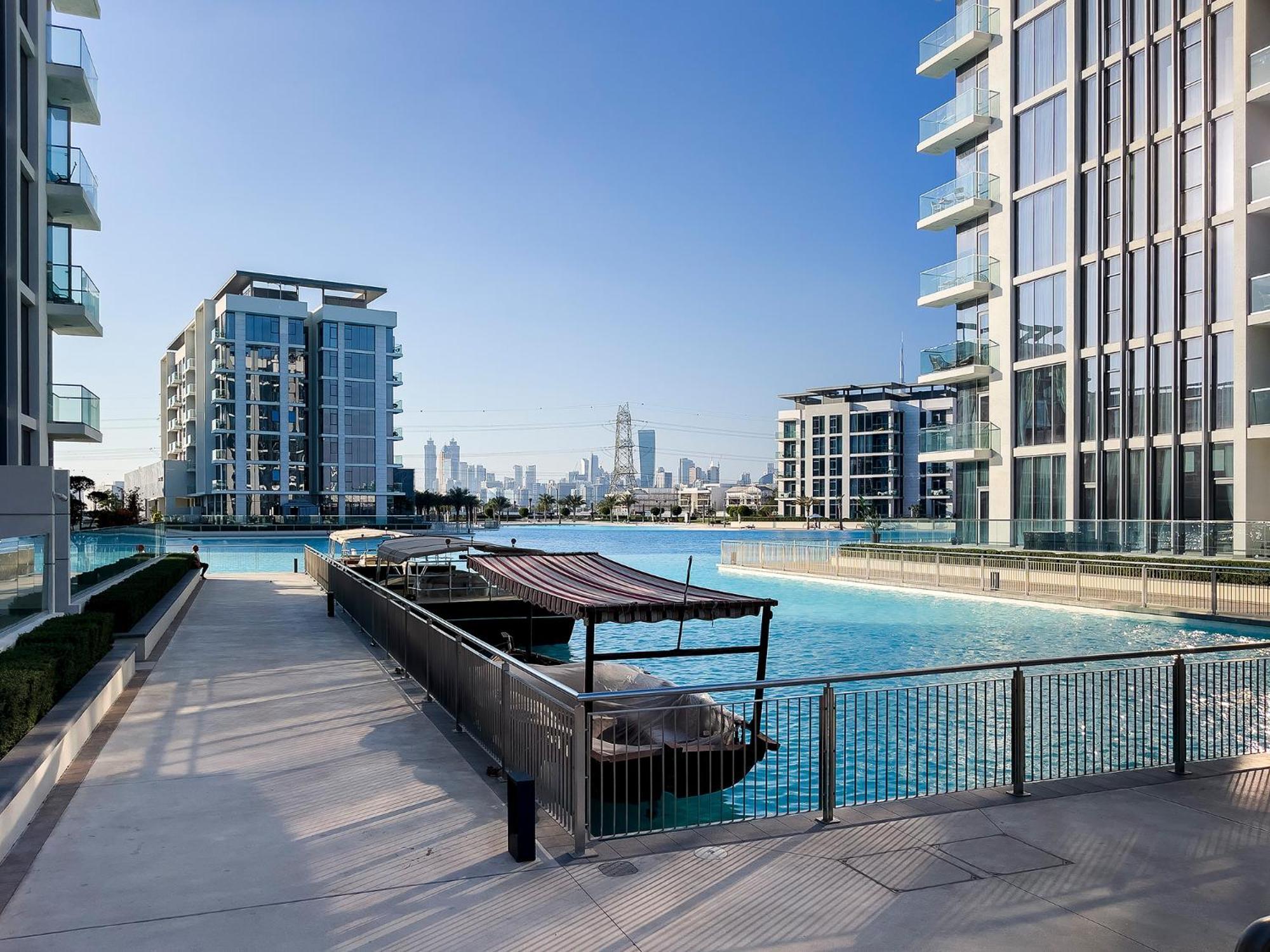Beautiful 1br In Crystal Lagoon * Dubai