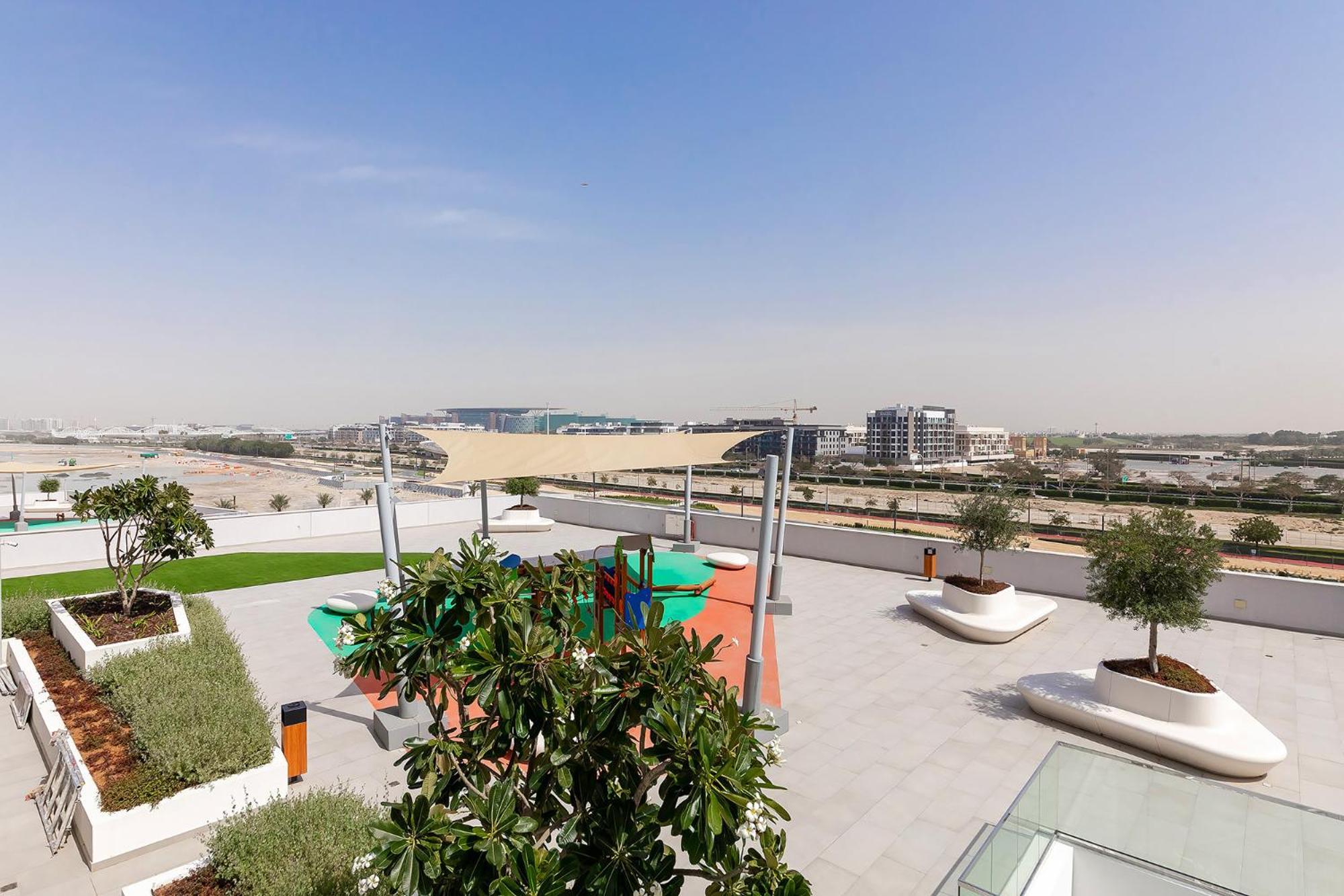 Beautiful 1br In Crystal Lagoon Dubai